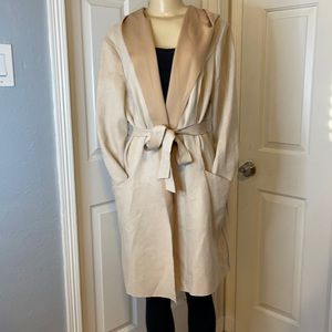 Majo long sleeve coat with hoodie
